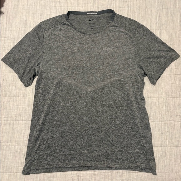 Nike Dri-Fit Running Shirt Men's M - Picture 1 of 4